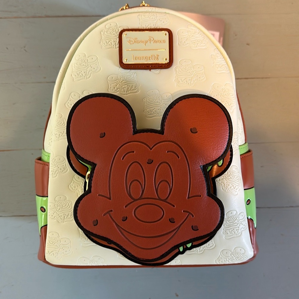 COPY - NWT Mickey mint ice cream sandwich loungefly